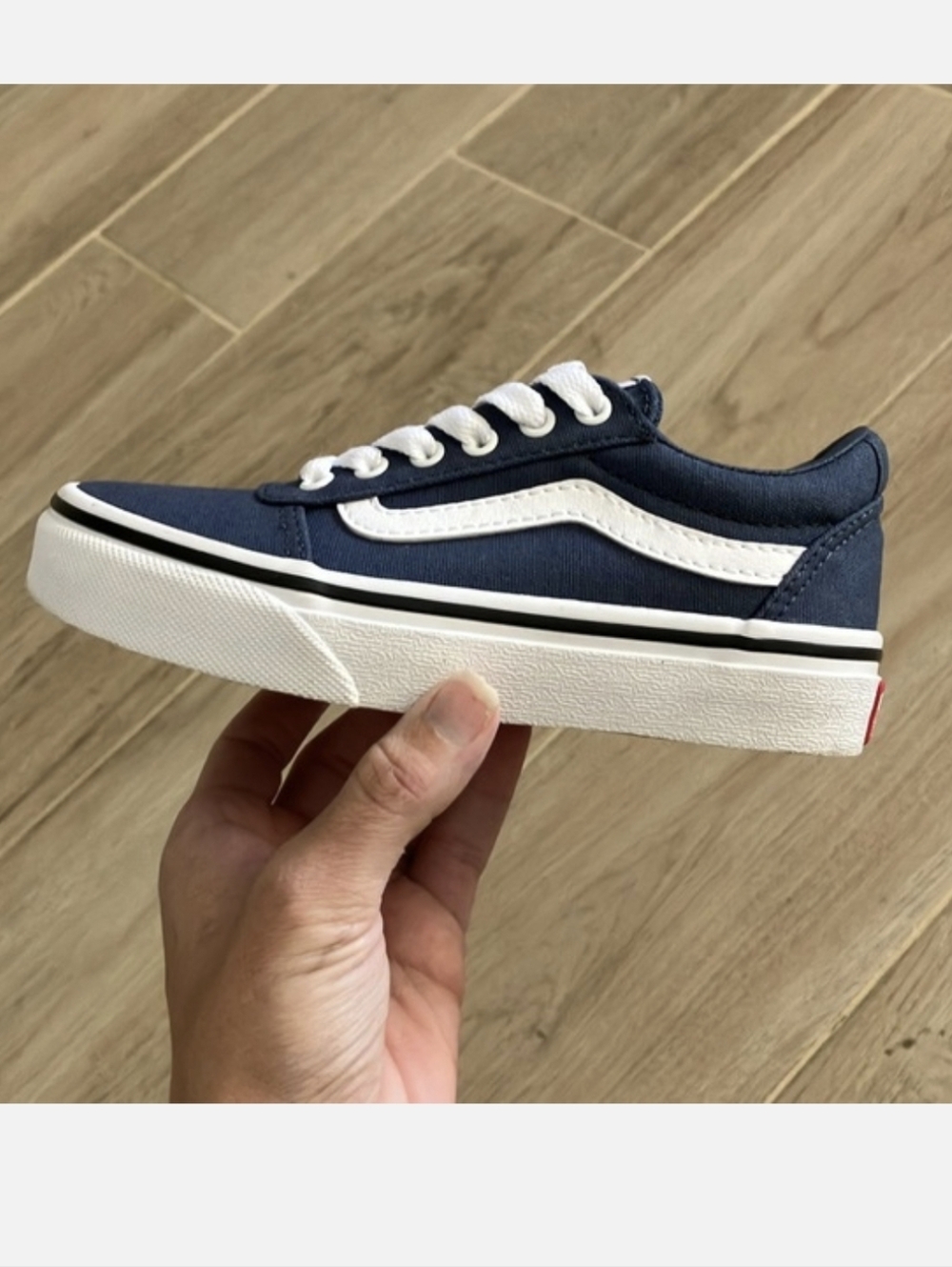 Vans Old Skool Low Top Sneaker - Navy & White 11c BRAND NEW